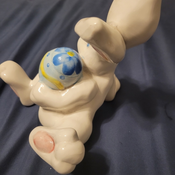 Easter Bunny Rabbit Figurine Statues Playing With Easter Egg - Picture 3 of 7